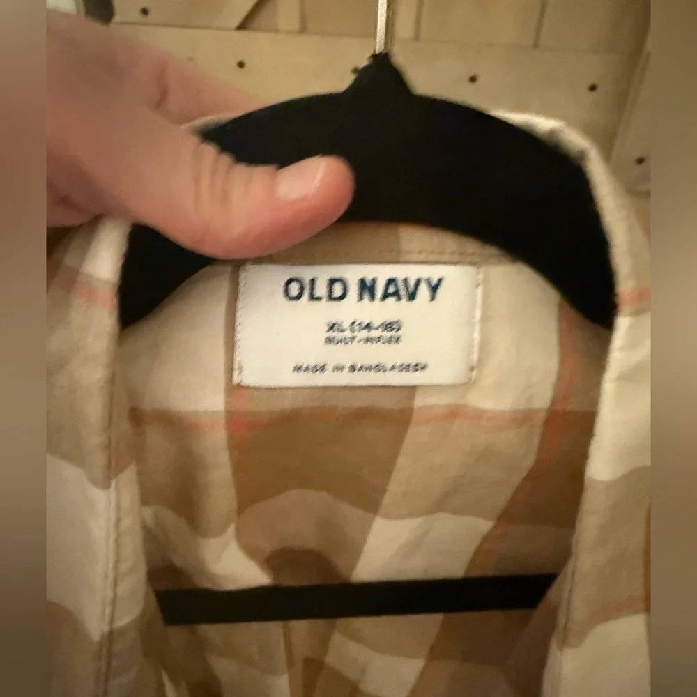 NWOT Old Navy Tan and White Plaid Shirt